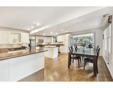 23 Mason St, Beverly, MA 01915 photo 9