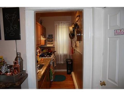 10 Vale St, Worcester, MA 01604 photo 9
