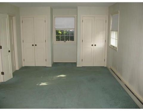 153 E Allen Ridge Rd, Springfield, MA 01118 photo 9