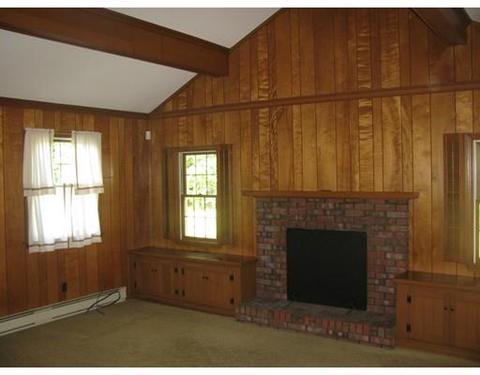 153 E Allen Ridge Rd, Springfield, MA 01118 photo 6