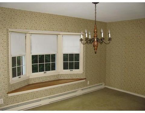 153 E Allen Ridge Rd, Springfield, MA 01118 photo 7