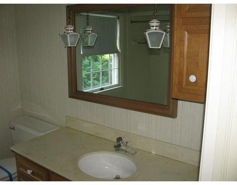 153 E Allen Ridge Rd, Springfield, MA 01118 photo 16