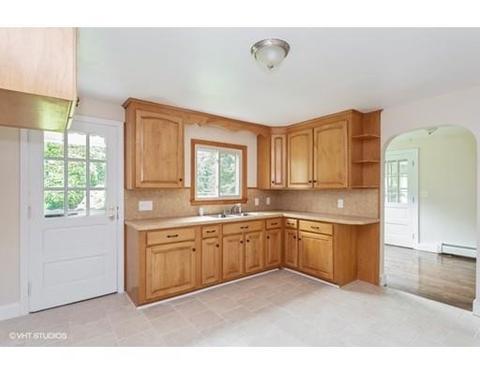 4 Opal St, Wilbraham, MA 01095 photo 8