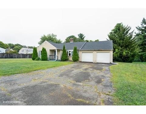 4 Opal St, Wilbraham, MA 01095 photo 2