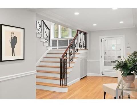 4 Channing Rd, Brookline, MA 02445 photo 2