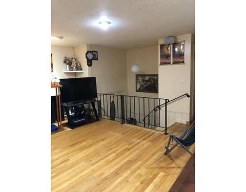 17 Nutmeg Dr, Worcester, MA 01603 photo 9