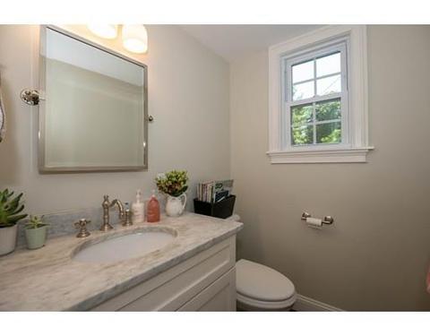 17 Mohawk Rd, Marblehead, MA 01945 photo 9