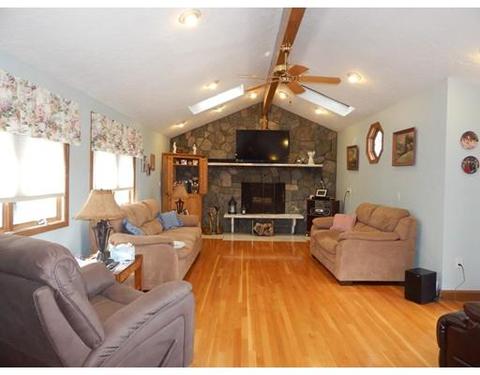 82 Forest St, Saugus, MA 01906 photo 7