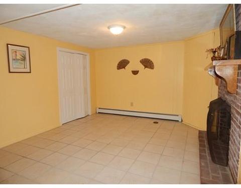 82 Forest St, Saugus, MA 01906 photo 16
