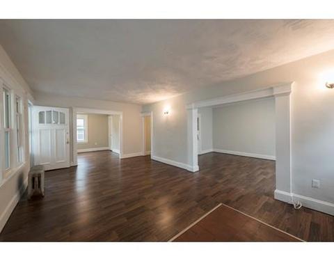 23 Haskin St, Springfield, MA 01109 photo 5