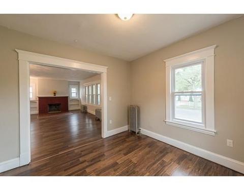 23 Haskin St, Springfield, MA 01109 photo 3