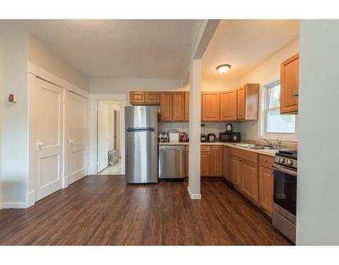 23 Haskin St, Springfield, MA 01109 photo 9