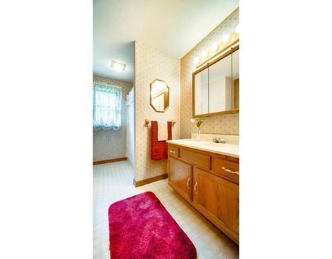 6 Apple Tree Ln, Easthampton, MA 01027 photo 11