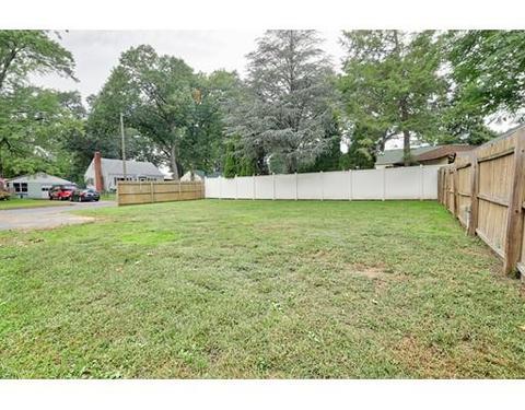 66 Curve St, Springfield, MA 01104 photo 16