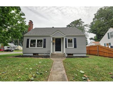 66 Curve St, Springfield, MA 01104 photo 4