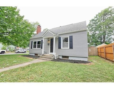 66 Curve St, Springfield, MA 01104 photo 2