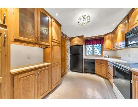 89 Pondview Dr, Chicopee, MA 01020 photo 7