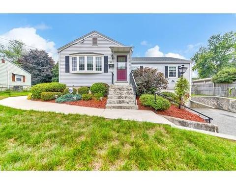 89 Pondview Dr, Chicopee, MA 01020 photo 1