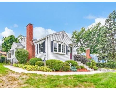 89 Pondview Dr, Chicopee, MA 01020 photo 2