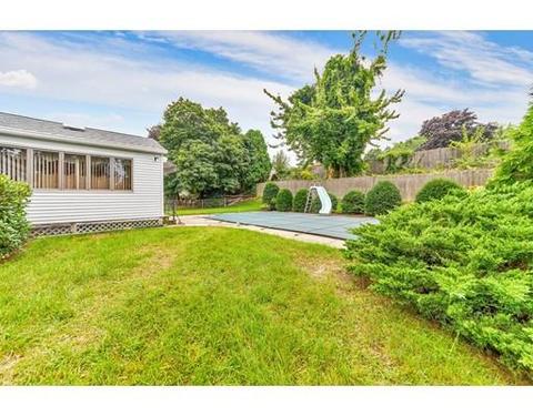 89 Pondview Dr, Chicopee, MA 01020 photo 22