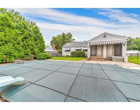 89 Pondview Dr, Chicopee, MA 01020 photo 18