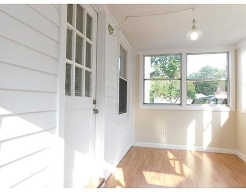 60 Lumae St, Springfield, MA 01119 photo 3