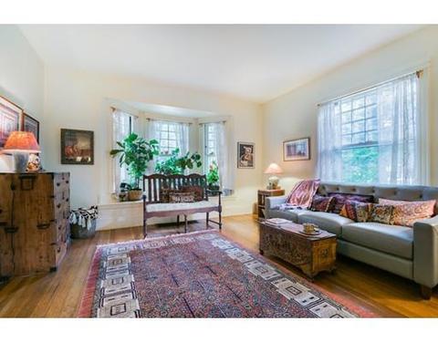 16 Bartlett St, Brookline, MA 02446 photo 2