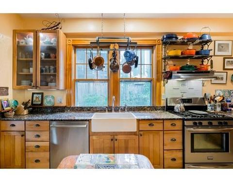 16 Bartlett St, Brookline, MA 02446 photo 6