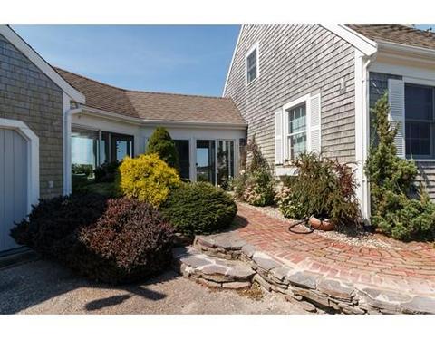 105 Whippoorwill Cir, Mashpee, MA 02649 photo 4