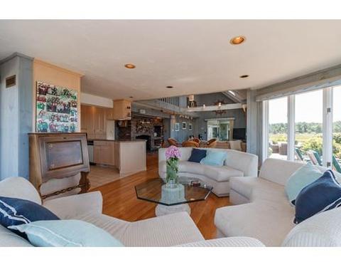 105 Whippoorwill Cir, Mashpee, MA 02649 photo 12