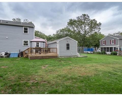 35 3rd St #A, Webster, MA 01570 photo 4