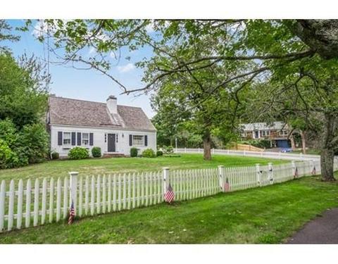 310 Main St, Barnstable, MA 02632 photo 2
