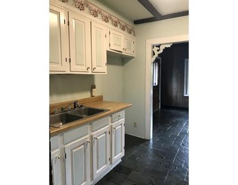 69 Bell St, Chicopee, MA 01013 photo 7