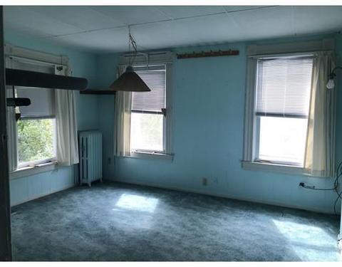 69 Bell St, Chicopee, MA 01013 photo 22