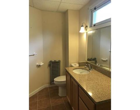 69 Bell St, Chicopee, MA 01013 photo 9