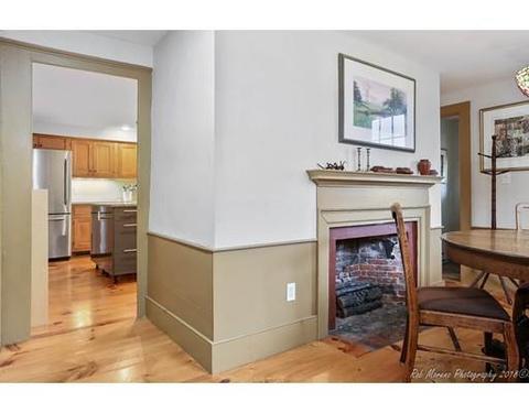 90 Middle St #R, Gloucester, MA 01930 photo 8