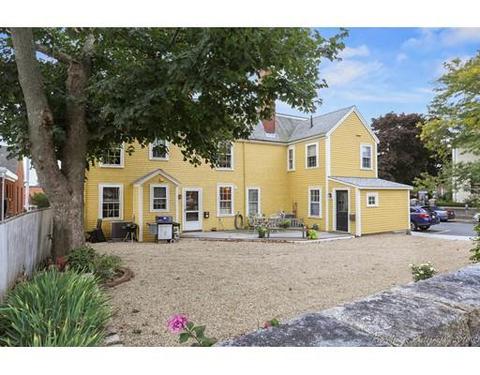 90 Middle St #R, Gloucester, MA 01930 photo 2