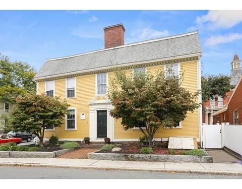 90 Middle St #R, Gloucester, MA 01930 photo 1
