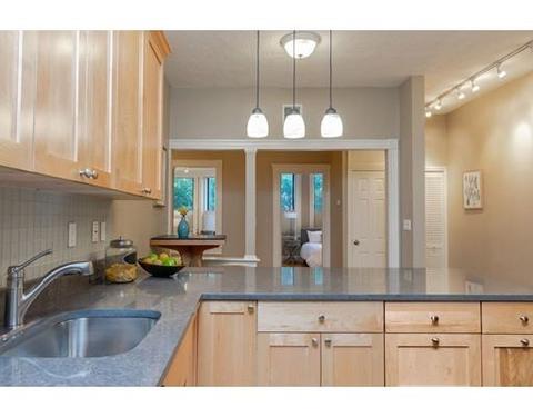 1038 Beacon St #100, Brookline, MA 02446 photo 8