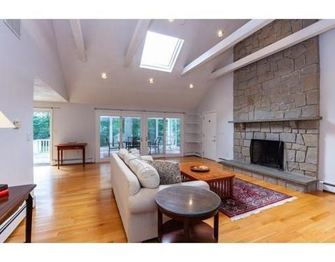 7 Lorusso Rd, Walpole, MA 02081 photo 2