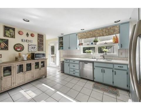7 Edgewood Rd, Beverly, MA 01915 photo 8