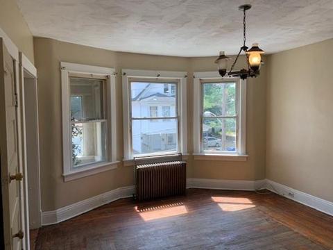 24 Sullivan St, Springfield, MA 01104 photo 11