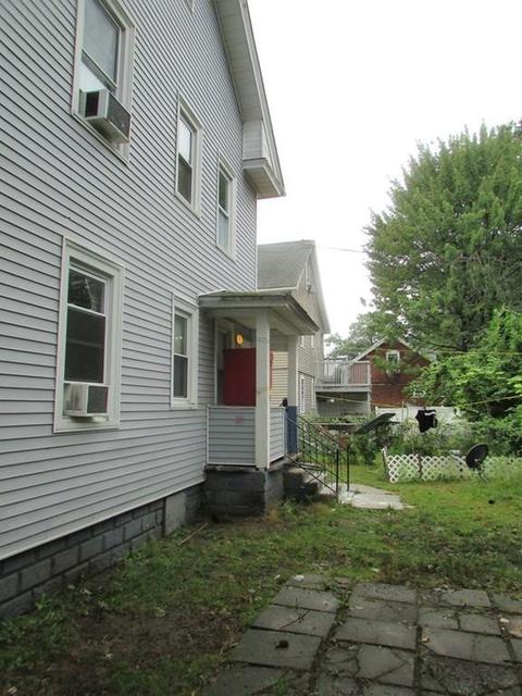 24 Sullivan St, Springfield, MA 01104 photo 4
