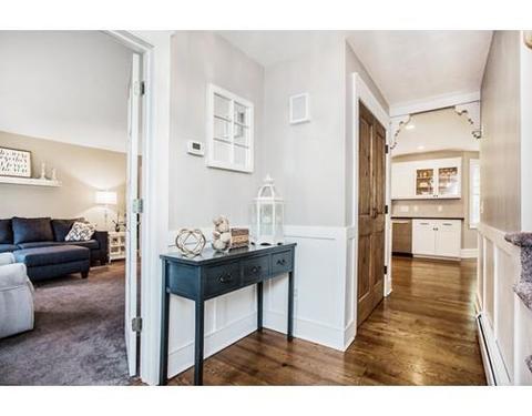 9 Wildflower Dr, Sutton, MA 01590 photo 2