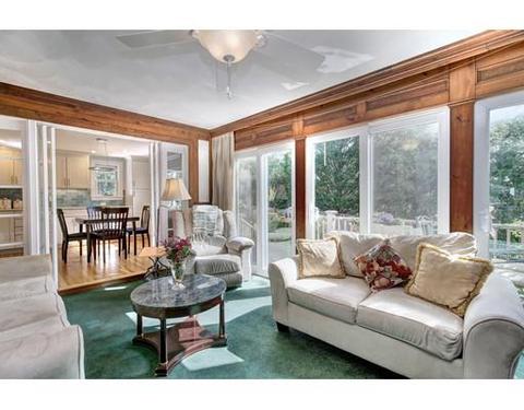 65 Douglas Rd, Needham, MA 02492 photo 12