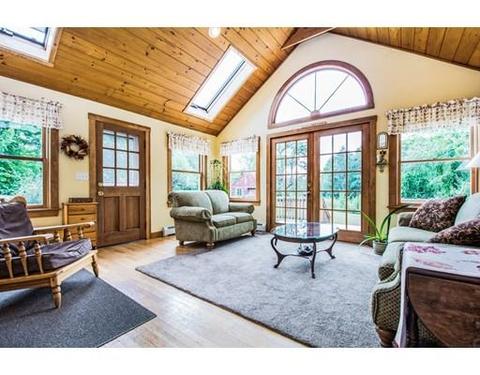 497 Forest St, Dunstable, MA 01827 photo 1