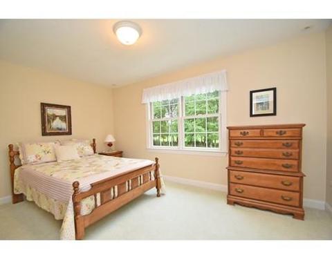 42 Miscoe Rd, Mendon, MA 01756 photo 15