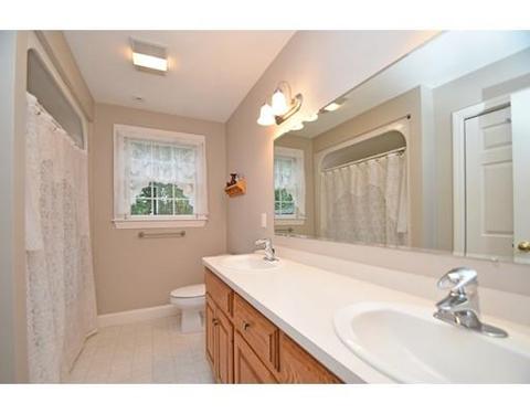 42 Miscoe Rd, Mendon, MA 01756 photo 17