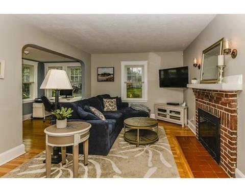 83 Dale St, Dedham, MA 02026 photo 5