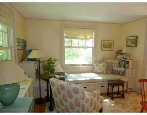 9 Pleasant St, Conway, MA 01341 photo 4